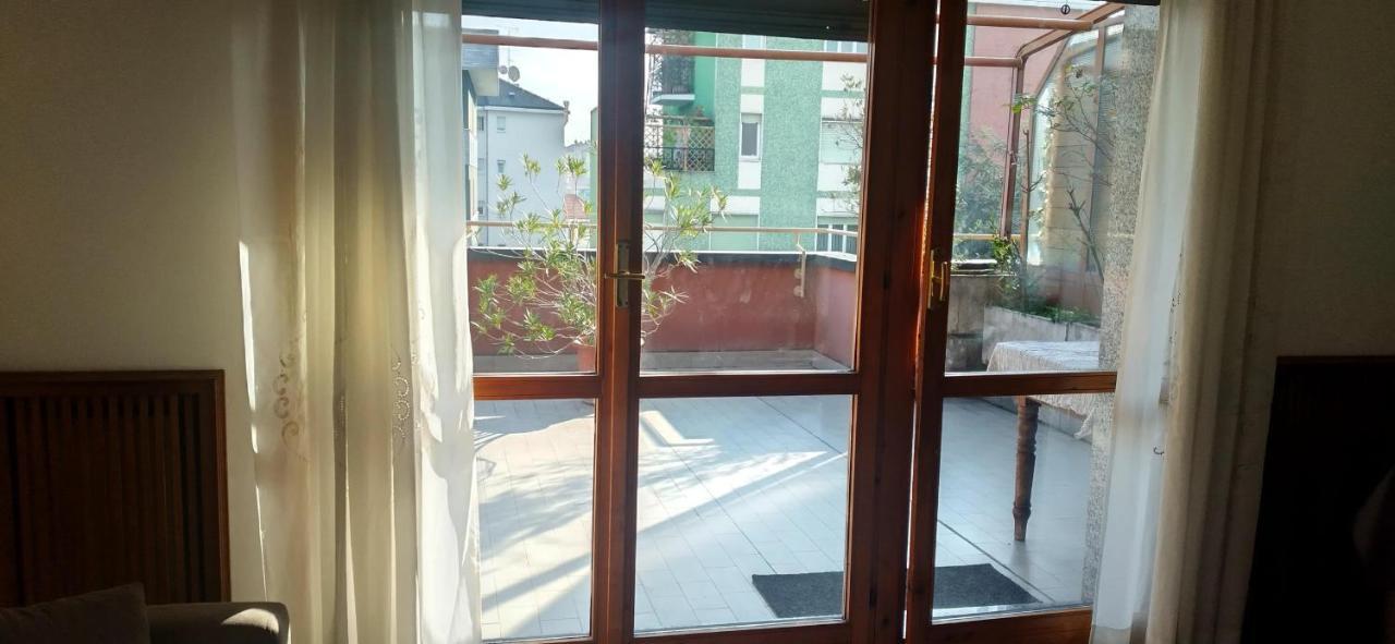 Meraviglioso Super attico con terrazza Milano Esterno foto