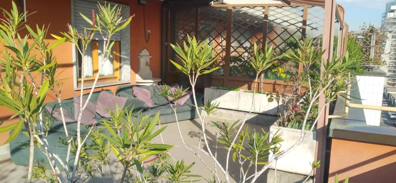 Meraviglioso Super attico con terrazza Milano Esterno foto